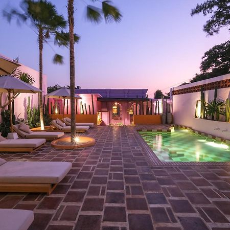 El Barrio Boutique Hotel & Bar Canggu Kültér fotó